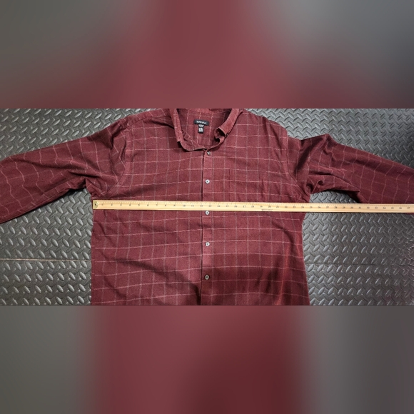 Van Heusen Button Down - Picture 3 of 5